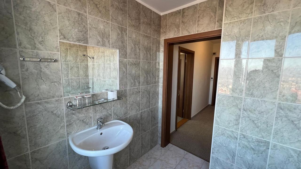 Hotel Gorna Banya Sofia Bagian luar foto